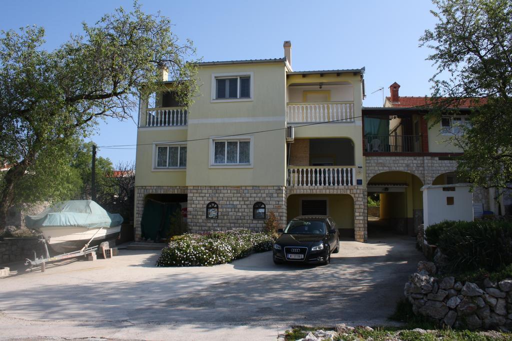 Apartment Natalie Sea View With 3 Bedrooms And Everything Is Air-Conditioned 萨利 外观 照片