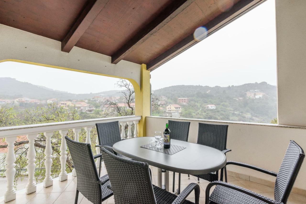 Apartment Natalie Sea View With 3 Bedrooms And Everything Is Air-Conditioned 萨利 外观 照片