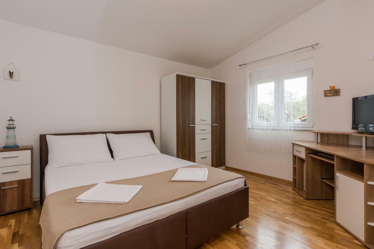 Apartment Natalie Sea View With 3 Bedrooms And Everything Is Air-Conditioned 萨利 外观 照片