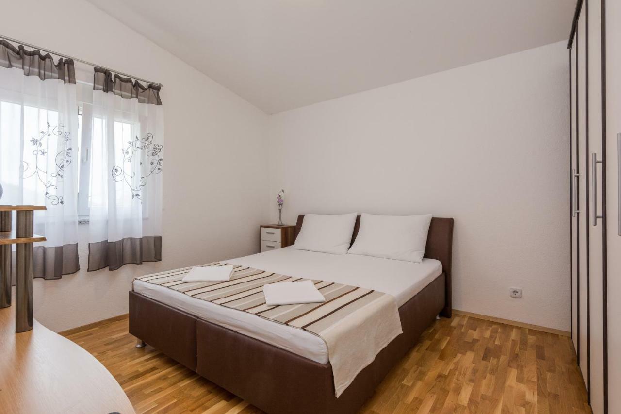 Apartment Natalie Sea View With 3 Bedrooms And Everything Is Air-Conditioned 萨利 外观 照片