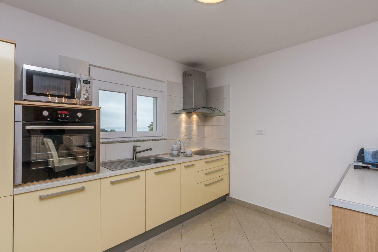 Apartment Natalie Sea View With 3 Bedrooms And Everything Is Air-Conditioned 萨利 外观 照片