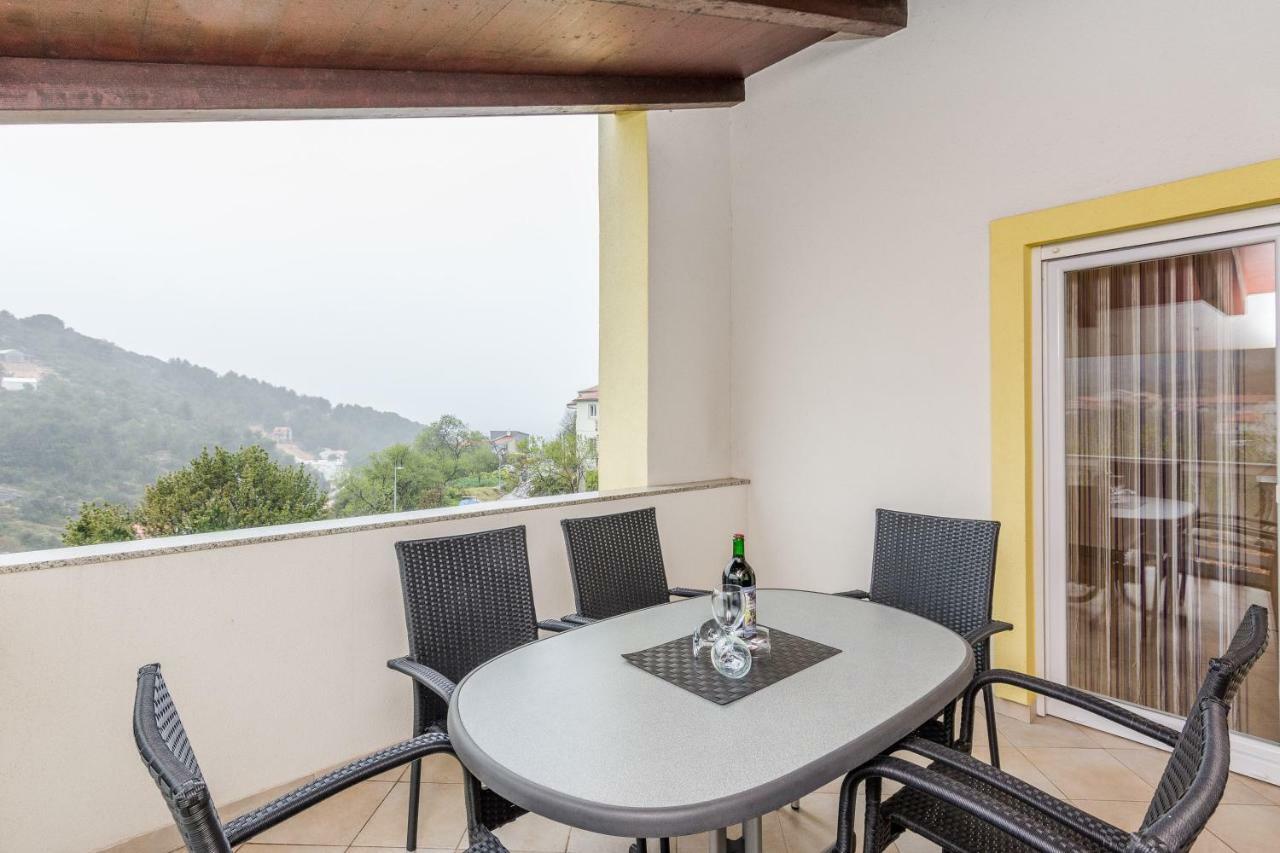 Apartment Natalie Sea View With 3 Bedrooms And Everything Is Air-Conditioned 萨利 外观 照片