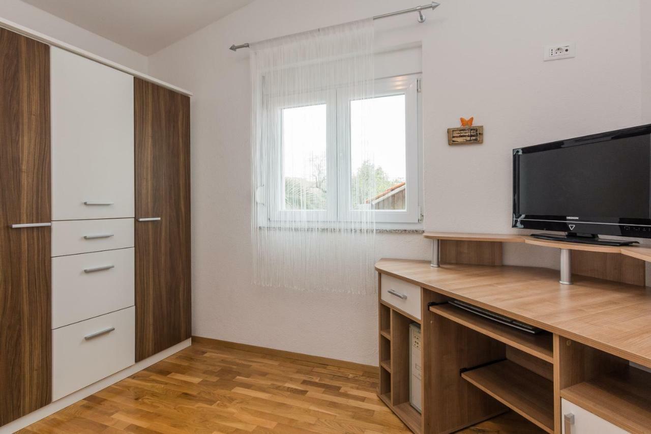 Apartment Natalie Sea View With 3 Bedrooms And Everything Is Air-Conditioned 萨利 外观 照片