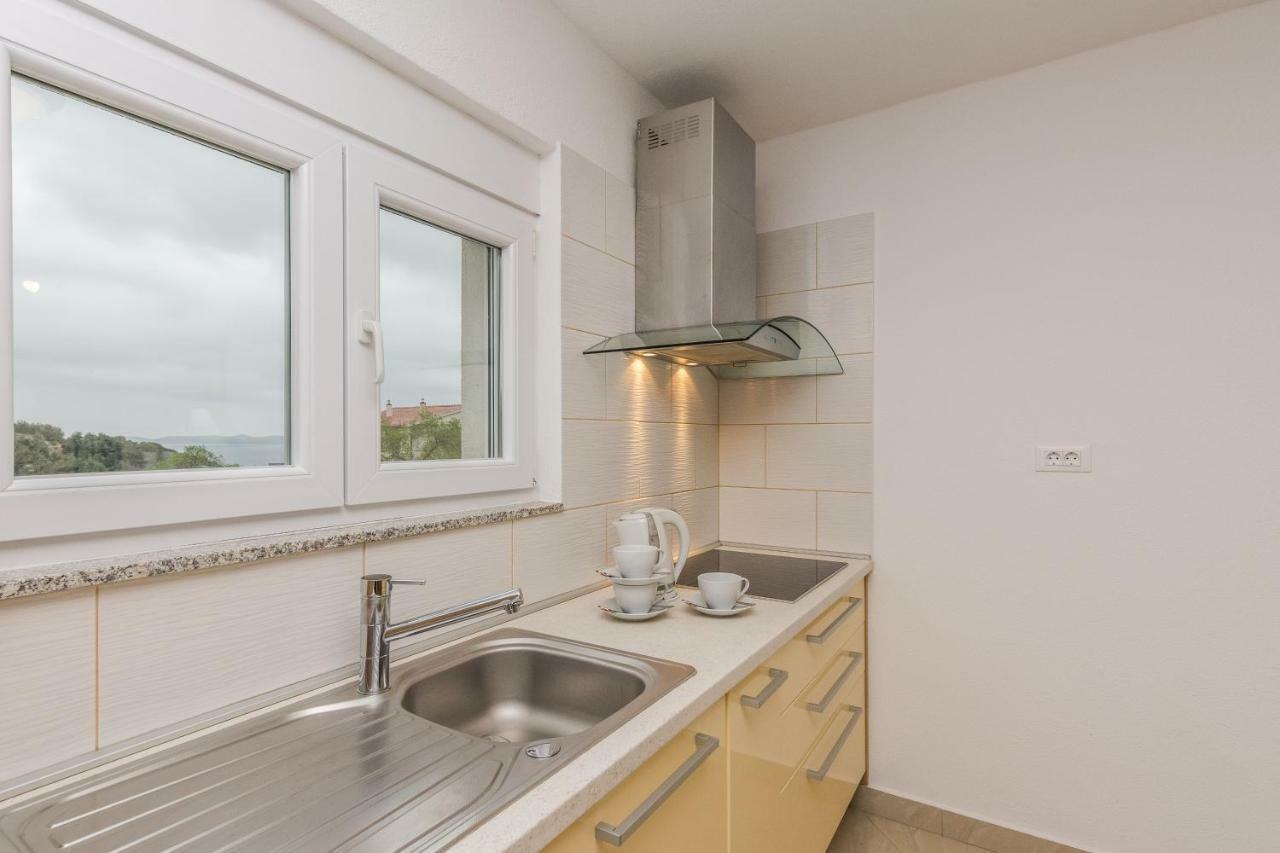 Apartment Natalie Sea View With 3 Bedrooms And Everything Is Air-Conditioned 萨利 外观 照片