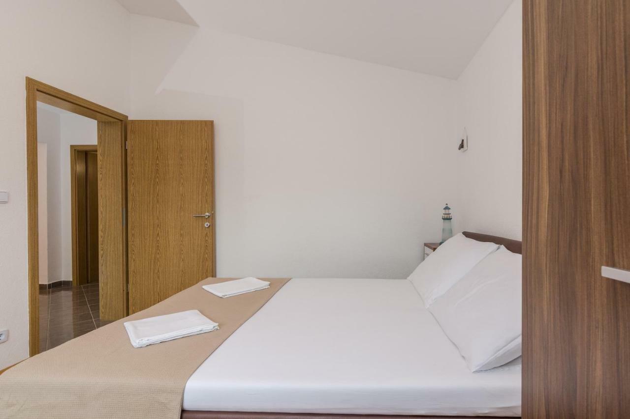 Apartment Natalie Sea View With 3 Bedrooms And Everything Is Air-Conditioned 萨利 外观 照片